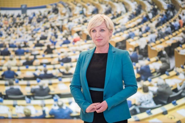 Romana Tomc: Glasovali smo za resnico in za dostojanstvo #video